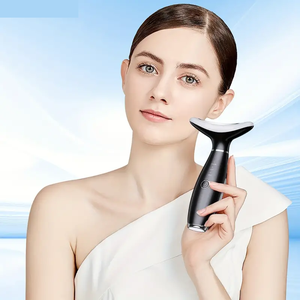Phototherapy Neck Beauty Device